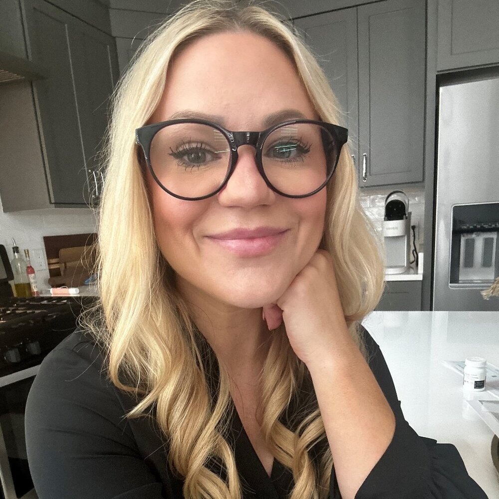 Meet your Posher, Jenny